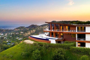 Modern Villa With Unmatched Skyline Views